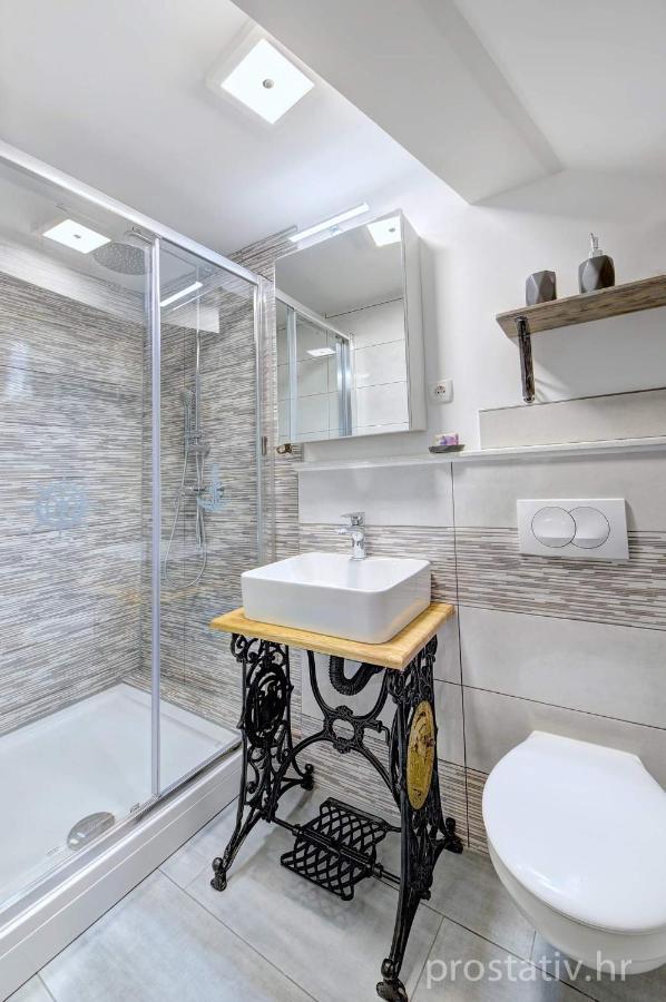 סנג' Apartmani Frankopan מראה חיצוני תמונה